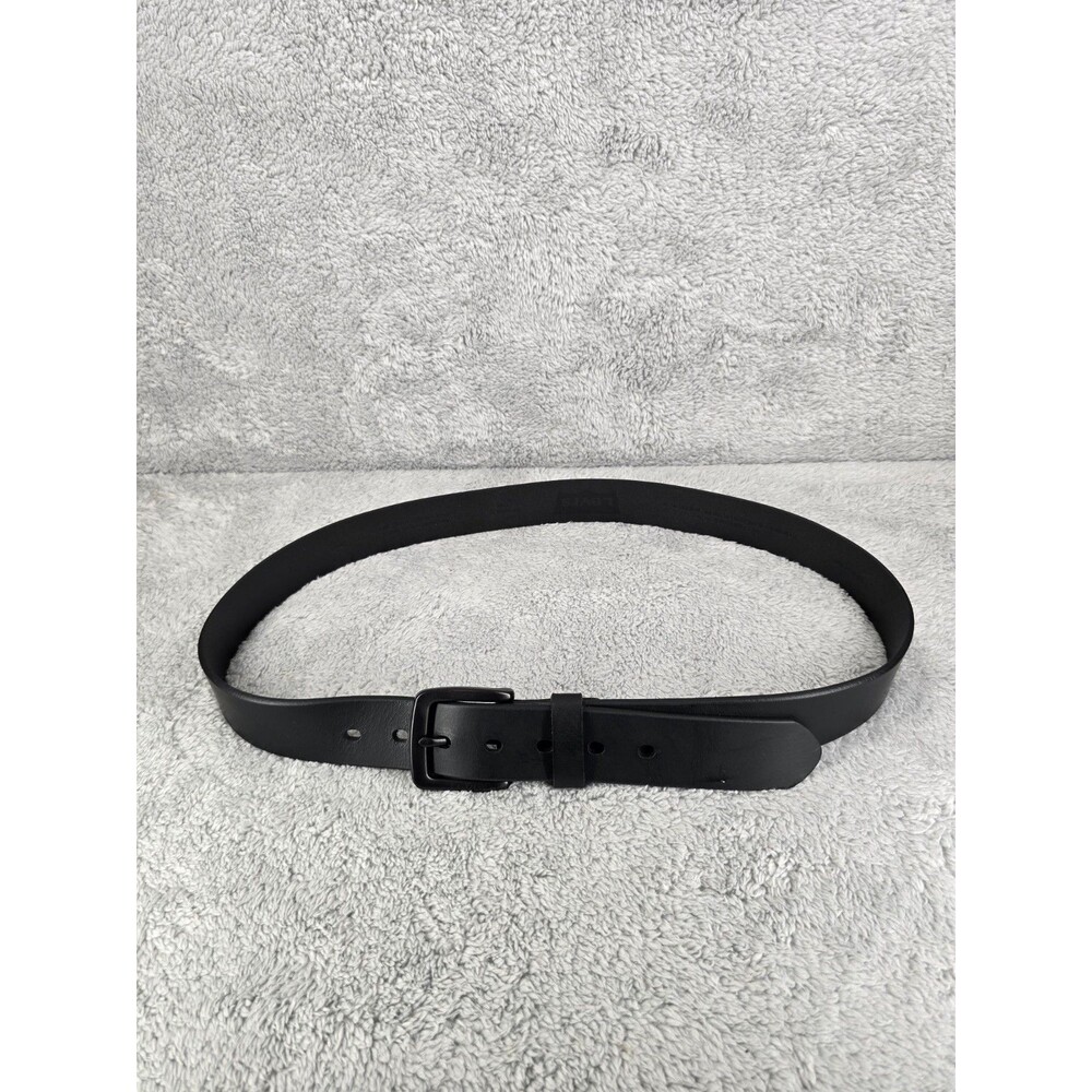 Levi's Genuine Smooth Black Leather Belt 11LV02C091 Men's Size 36-38 NWOT